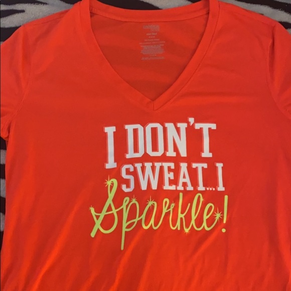 Danskin Workout Shirt - Picture 1 of 3